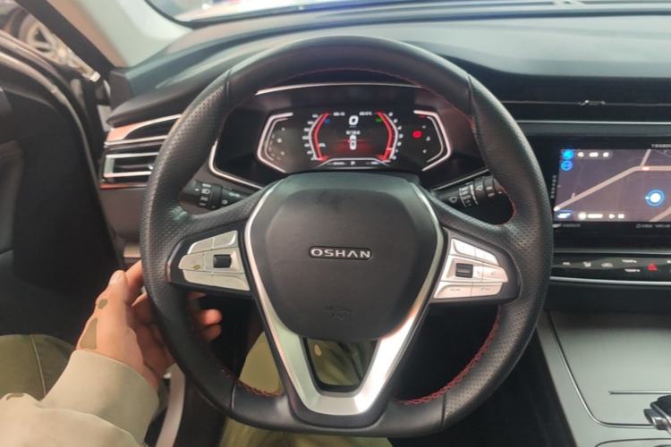 Used CHANGAN OSHAN X7 2021 1.5T Automatic Luxury Model Steering Wheel