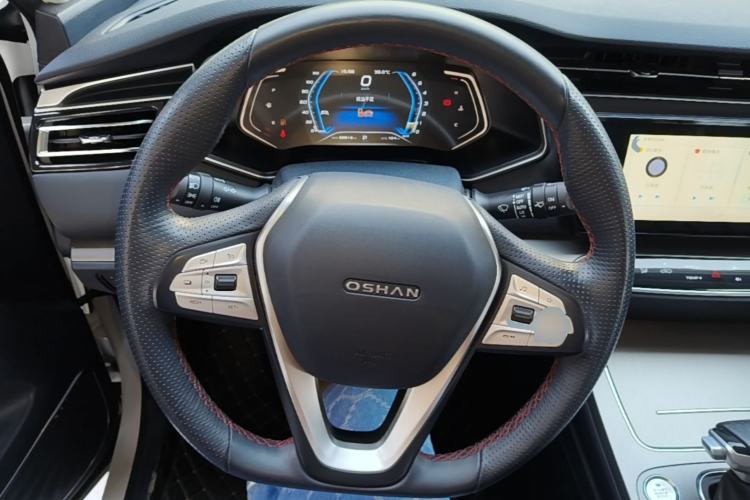Used CHANGAN OSHAN X7 2021 1.5T Automatic Luxury Model Steering Wheel