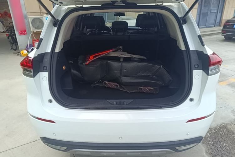 Used CHANGAN OSHAN X7 2021 1.5T Manual Luxury Version Trunk
