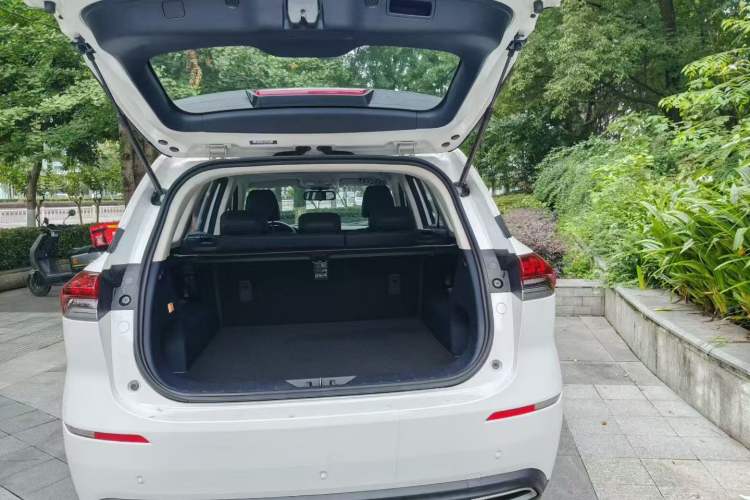 Used CHANGAN OSHAN X7 2021 1.5T Automatic Luxury Model Trunk