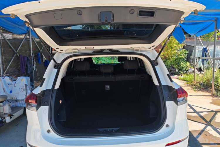 Used CHANGAN OSHAN X7 2021 1.5T Automatic Elite Edition Trunk