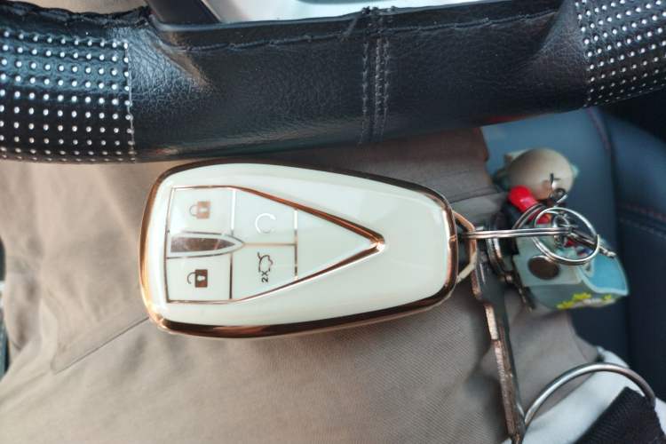 Used CHANGAN OSHAN X7 2021 1.5T Automatic Luxury Version Vehicle Key