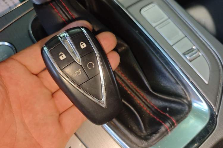 Used CHANGAN OSHAN X7 2021 1.5T Automatic Luxury Model Vehicle Key