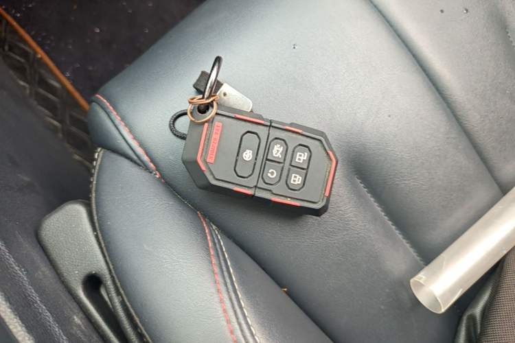 Used CHANGAN OSHAN X7 2021 1.5T Automatic Luxury Version Vehicle Key
