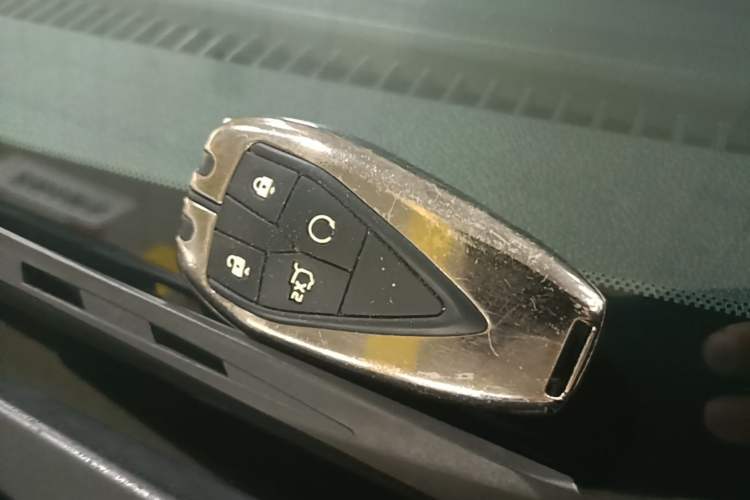 Used CHANGAN OSHAN X7 2021 1.5T Automatic Luxury Version Vehicle Key