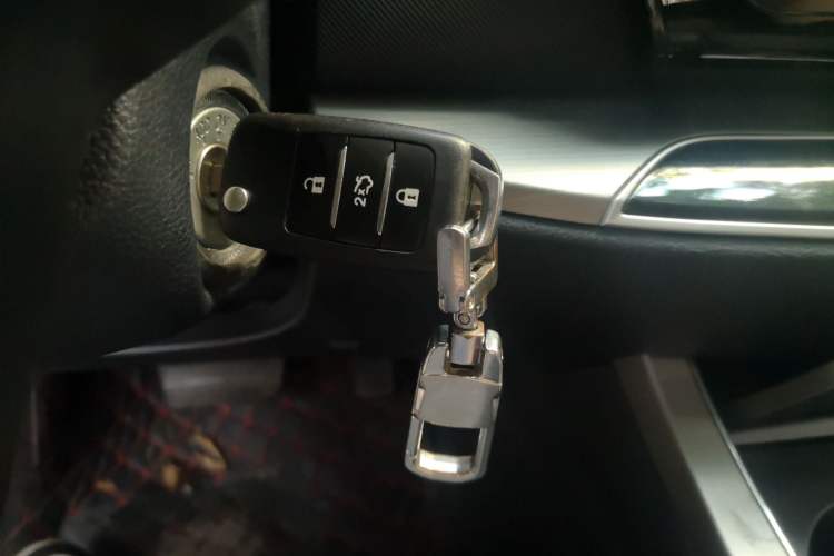 Used CHANGAN OSHAN X7 2021 1.5T Automatic Elite Edition Vehicle Key