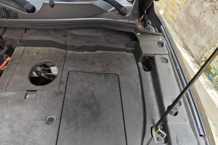 Used CHANGAN OSHAN X7 EV 2020 Luxury Model 405 Engine Bay Left