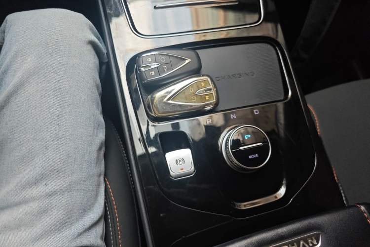 Used CHANGAN OSHAN X7 EV 2020 Luxury Model 405 Gear Lever