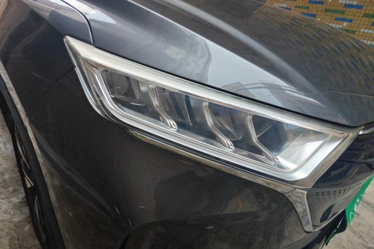 Used CHANGAN OSHAN X7 EV 2020 Luxury Model 405 Right Front Headlight