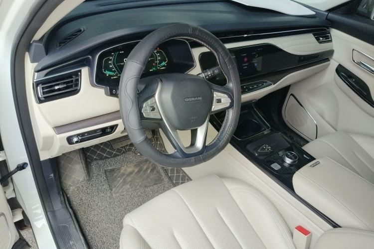 Used CHANGAN OSHAN X7 EV 2020 Luxury Edition 405 Center Console