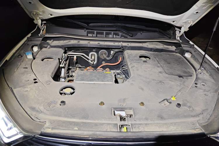 Used CHANGAN OSHAN X7 EV 2020 Luxury Edition 405 Engine Bay