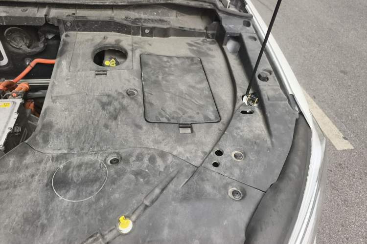 Used CHANGAN OSHAN X7 EV 2020 Luxury Model 405 Engine Bay Left