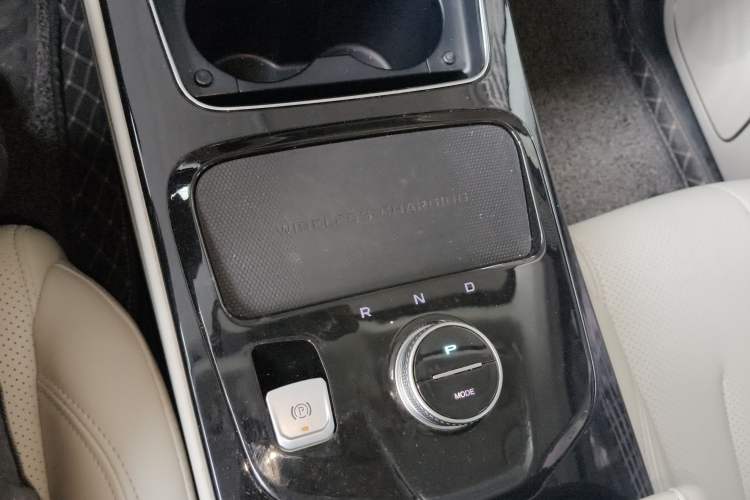 Used CHANGAN OSHAN X7 EV 2020 Luxury Edition 405 Gear Lever