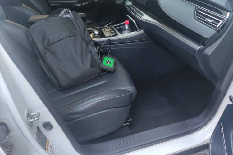 Used CHANGAN OSHAN X7 EV 2020 Luxury Model 405 Right Front Seat