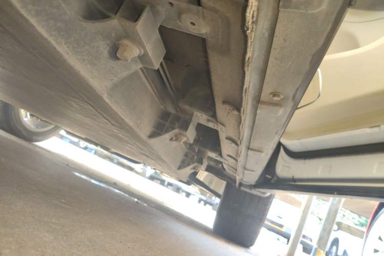 Used CHANGAN OSHAN X7 EV 2020 Luxury Edition 405 Right Side Sill
