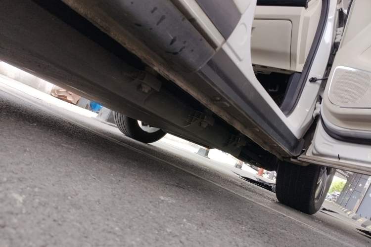 Used CHANGAN OSHAN X7 EV 2020 Luxury Edition 405 Right Side Sill