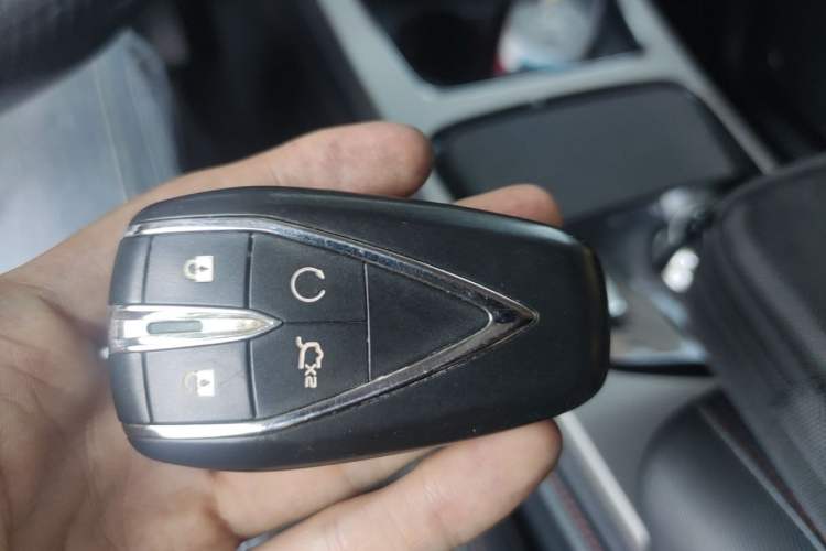 Used CHANGAN OSHAN X7 EV 2020 Luxury Model 405 Vehicle Key