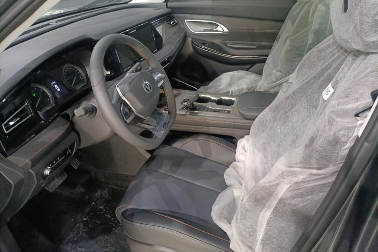 Used CHANGAN OSHAN X7 PLUS 2023 Enjoy Edition 1.5T Automatic Smart Edition 7-Seater Interior 1