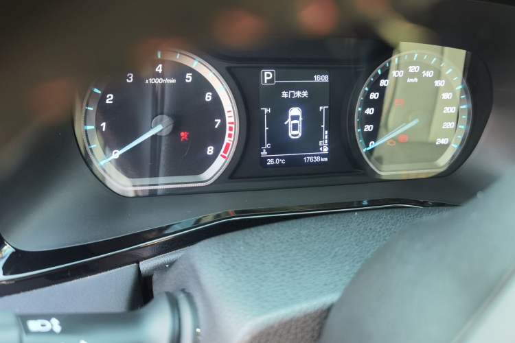 Used CHANGAN OSHAN X7 PLUS 2023 Enjoy Edition 1.5T Automatic Smart Version Odometer Close Up