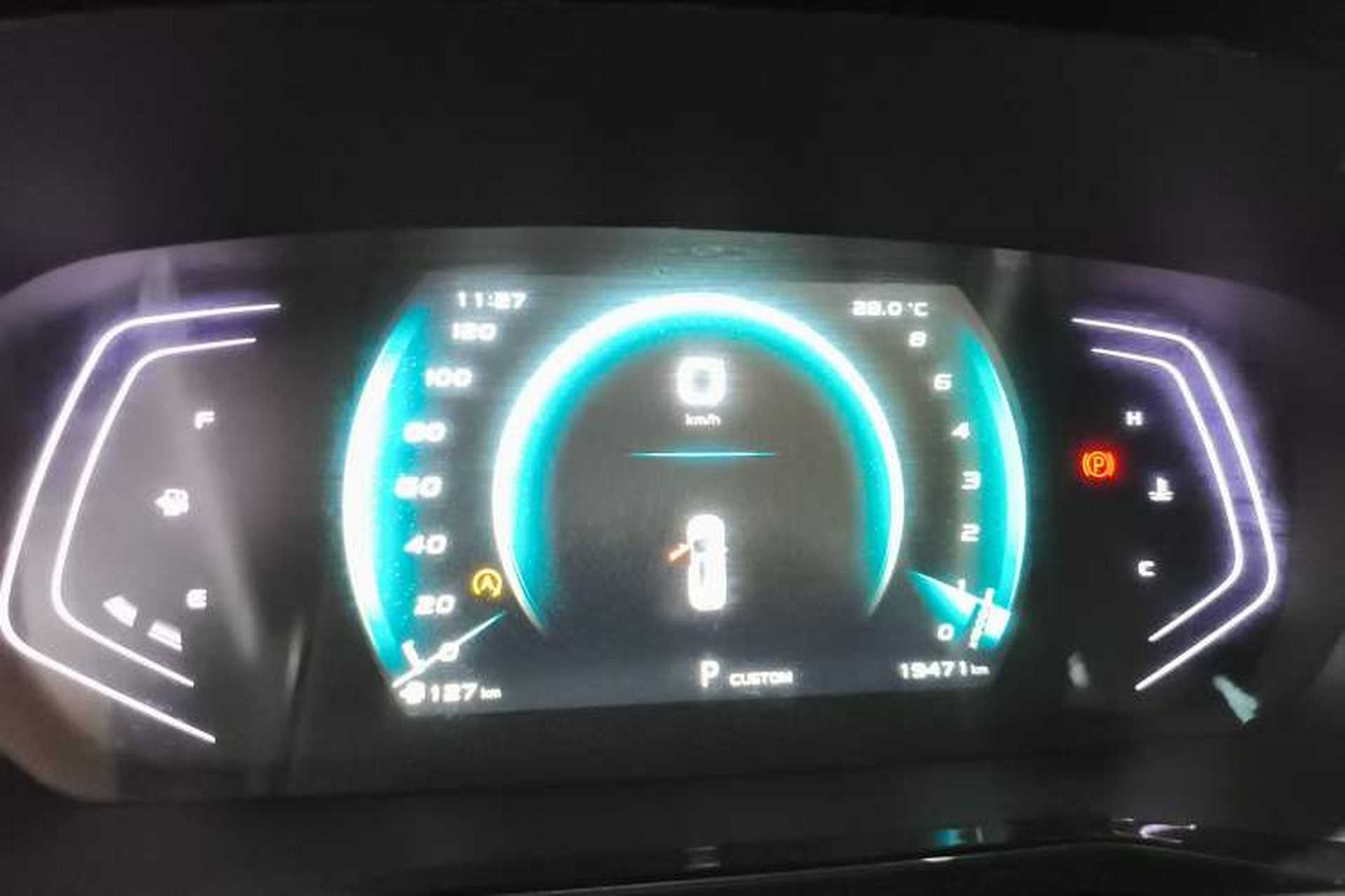 Used CHANGAN OSHAN X7 PLUS 2022 1.5T Blue Whale Edition Automatic Prestige Version Instrument Cluster