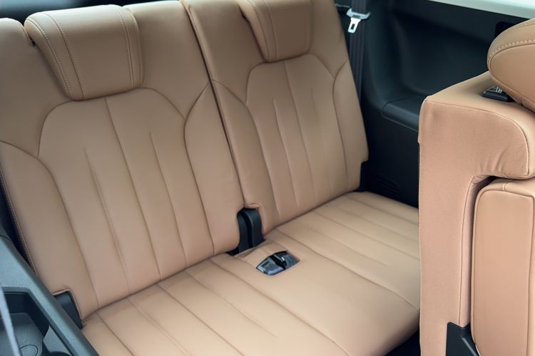 Used CHANGAN OSHAN X7 PLUS 2023 Enjoy Edition 1.5T Automatic Pilot Model 7 Seats Interior 9