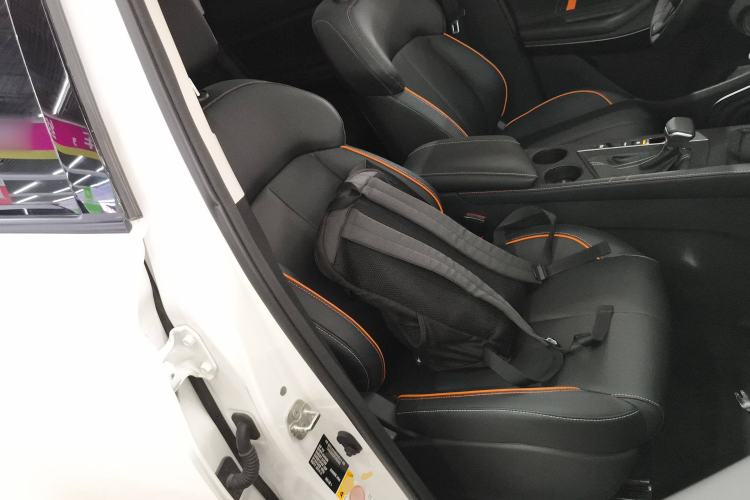 Used CHANGAN OSHAN X7 PLUS 2022 1.5T Blue Whale Edition Automatic Prestige Version Right Front Seat