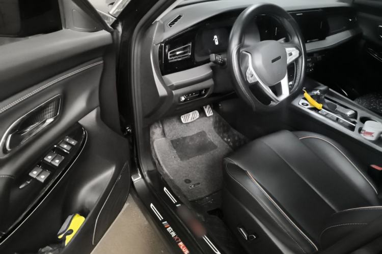 Used CHANGAN OSHAN X7 PLUS 2022 1.5T Blue Whale Edition Automatic Prestige Version Driver Seat