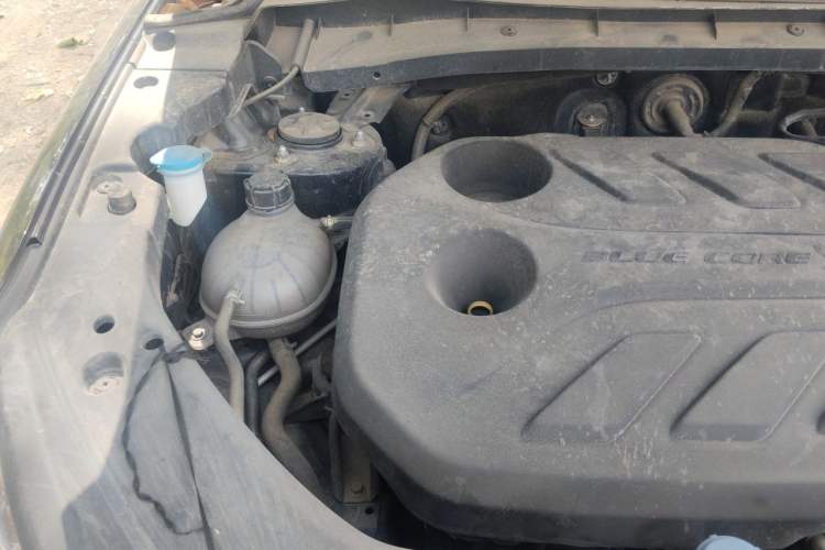 Used CHANGAN OSHAN X7 PLUS 2022 1.5T Blue Whale Edition Automatic Prestige Version Engine Bay Right