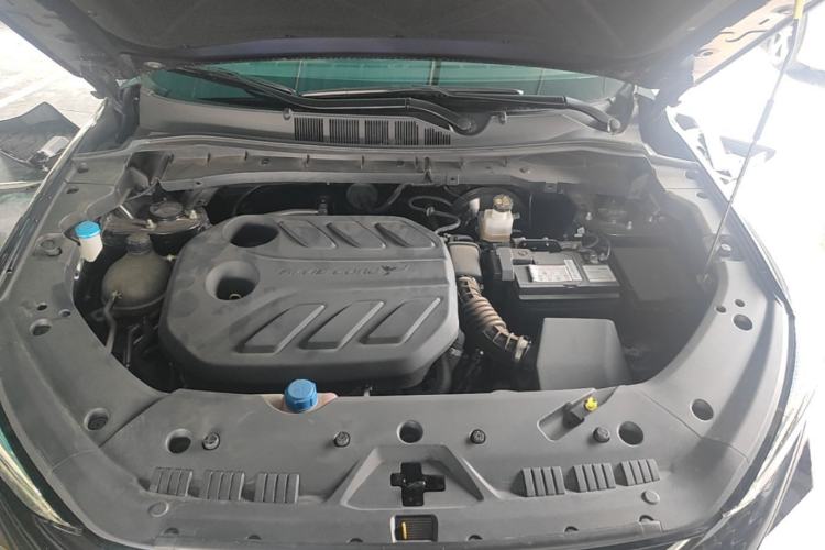 Used CHANGAN OSHAN X7 PLUS 2022 1.5T Blue Whale Edition Automatic Prestige 7-Seater Engine Bay
