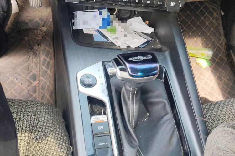 Used CHANGAN OSHAN X7 PLUS 2022 1.5T Blue Whale Edition Automatic Prestige Version Gear Lever