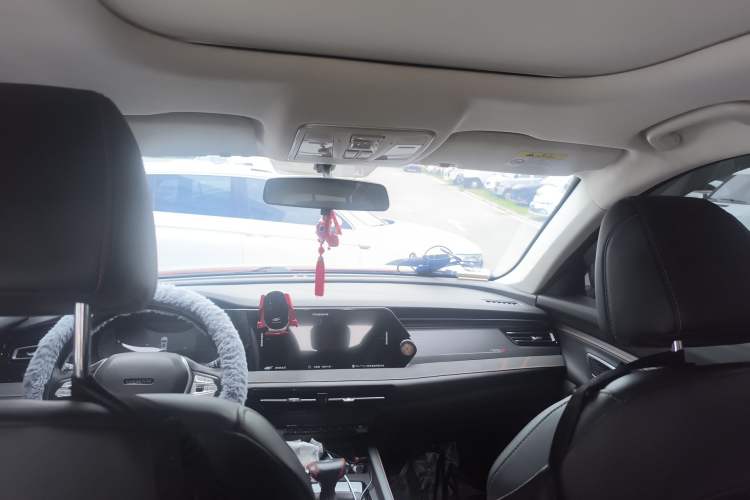 Used CHANGAN OSHAN X7 PLUS 2022 1.5T Blue Whale Edition Automatic Prestige 7-Seater Headliner