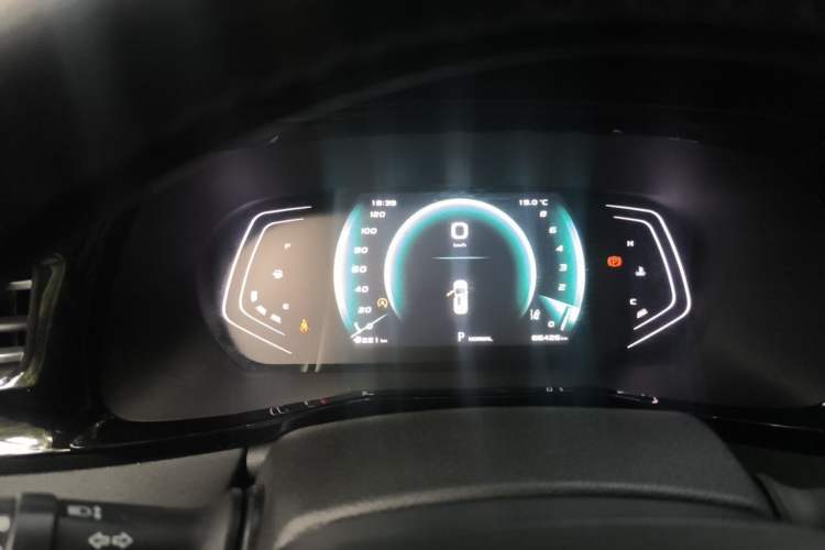 Used CHANGAN OSHAN X7 PLUS 2022 1.5T Blue Whale Edition Automatic Prestige Version Instrument Cluster