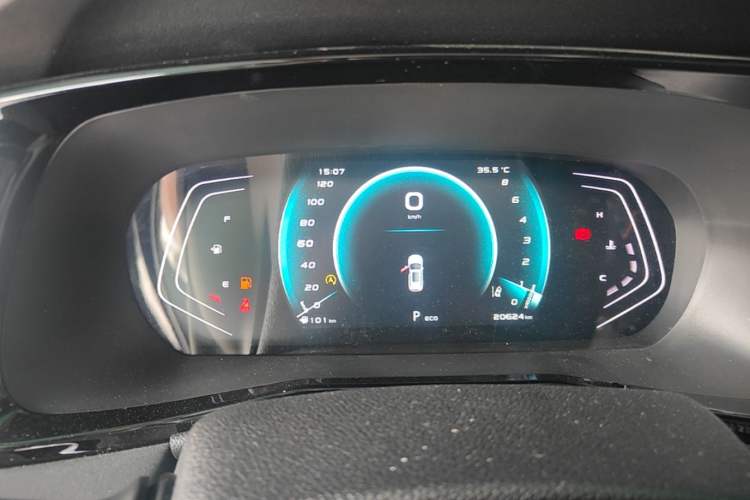 Used CHANGAN OSHAN X7 PLUS 2022 1.5T Blue Whale Edition Automatic Prestige 7-Seater Instrument Cluster