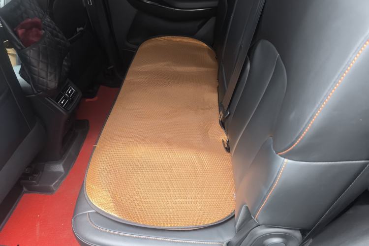 Used CHANGAN OSHAN X7 PLUS 2022 1.5T Blue Whale Edition Automatic Prestige 7-Seater Left Rear Seat