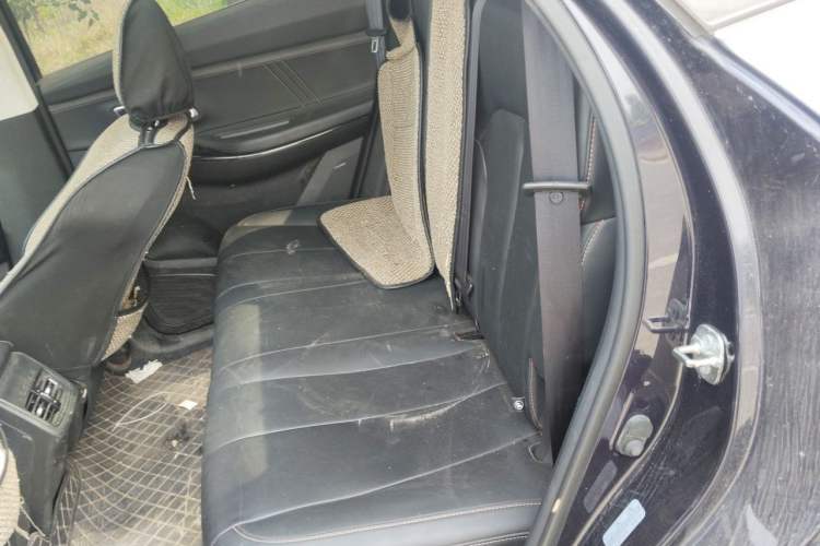 Used CHANGAN OSHAN X7 PLUS 2022 1.5T Blue Whale Edition Automatic Prestige Version Left Rear Seat