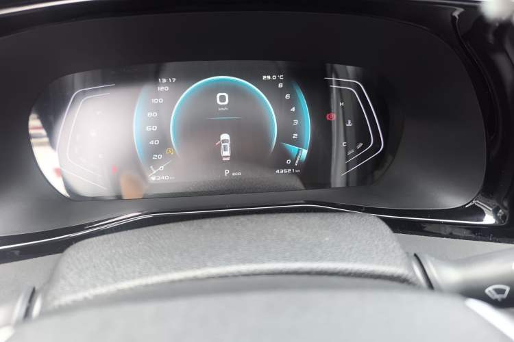 Used CHANGAN OSHAN X7 PLUS 2022 1.5T Blue Whale Edition Automatic Prestige 7-Seater Odometer Close Up