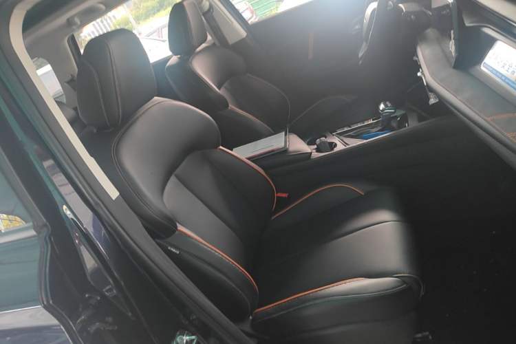 Used CHANGAN OSHAN X7 PLUS 2022 1.5T Blue Whale Edition Automatic Prestige 7-Seater Right Front Seat