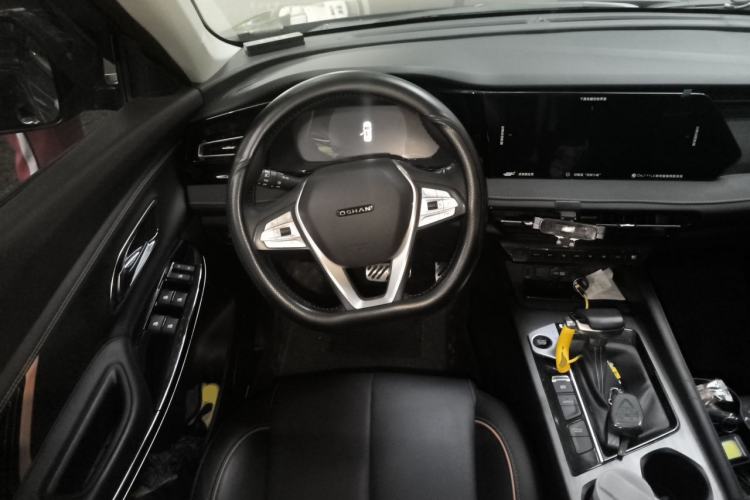 Used CHANGAN OSHAN X7 PLUS 2022 1.5T Blue Whale Edition Automatic Prestige Version Steering Wheel