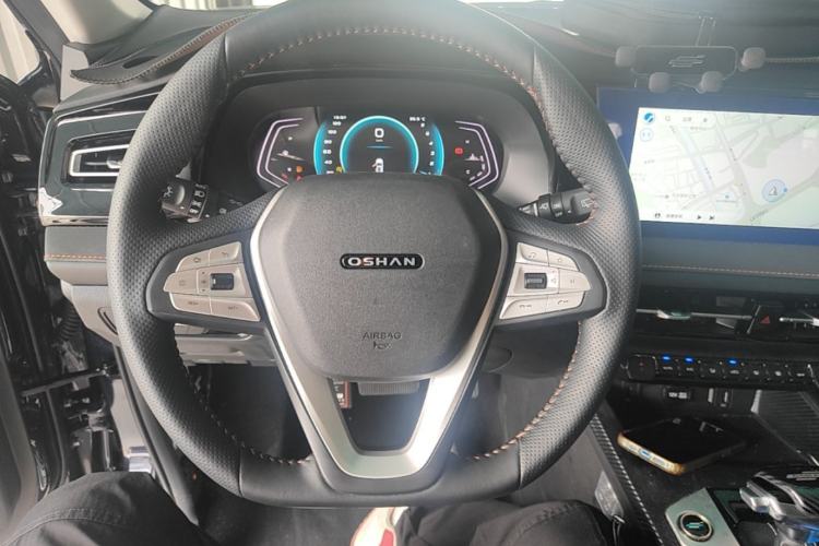 Used CHANGAN OSHAN X7 PLUS 2022 1.5T Blue Whale Edition Automatic Prestige 7-Seater Steering Wheel