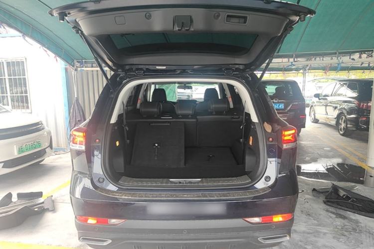 Used CHANGAN OSHAN X7 PLUS 2022 1.5T Blue Whale Edition Automatic Prestige 7-Seater Trunk