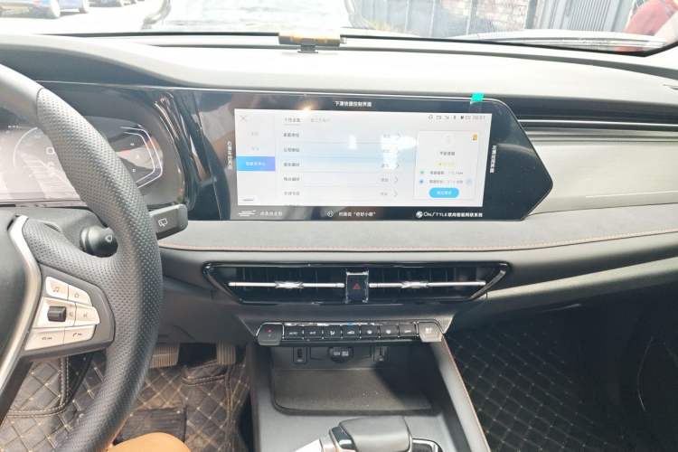 Used CHANGAN OSHAN X7 PLUS 2022 1.5T Blue Whale Edition Automatic Prestige Version Audio And AC Panel