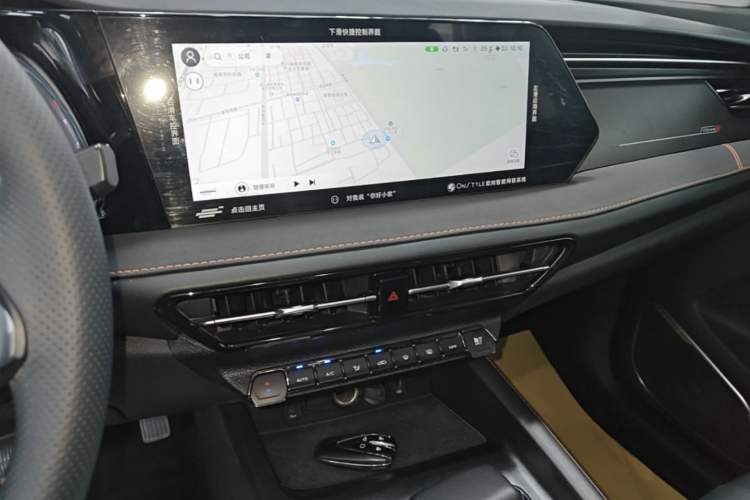 Used CHANGAN OSHAN X7 PLUS 2022 1.5T Blue Whale Edition Automatic Prestige Version Audio And AC Panel