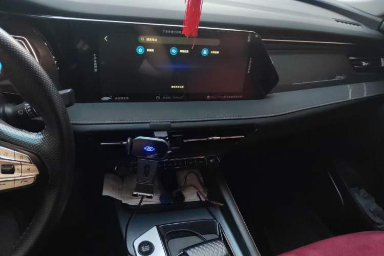 Used CHANGAN OSHAN X7 PLUS 2022 1.5T Blue Whale Edition Automatic ZhiZun Model Audio And AC Panel