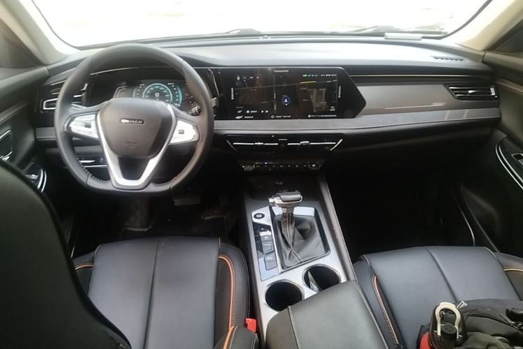 Used CHANGAN OSHAN X7 PLUS 2022 1.5T Blue Whale Edition Automatic Prestige Version Center Console