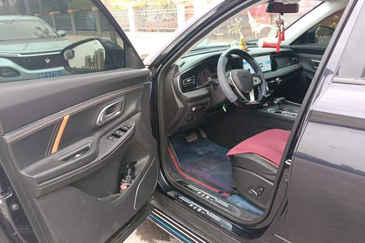 Used CHANGAN OSHAN X7 PLUS 2022 1.5T Blue Whale Edition Automatic Prestige 7-Seater Driver Seat