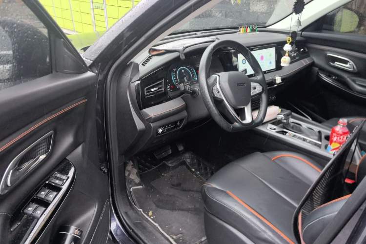 Used CHANGAN OSHAN X7 PLUS 2022 1.5T Blue Whale Edition Automatic Prestige Version Driver Seat