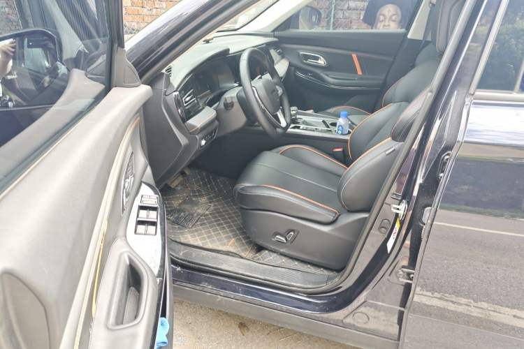 Used CHANGAN OSHAN X7 PLUS 2022 1.5T Blue Whale Edition Automatic Prestige Version Driver Seat