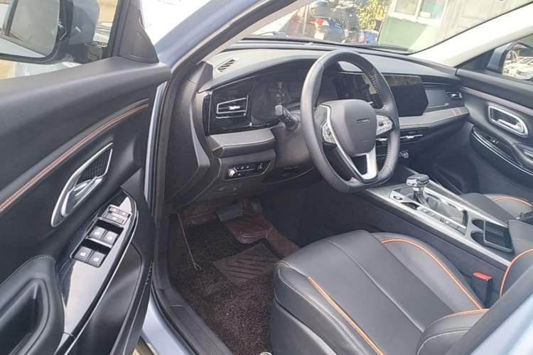 Used CHANGAN OSHAN X7 PLUS 2022 1.5T Blue Whale Edition Automatic Prestige Version Driver Seat