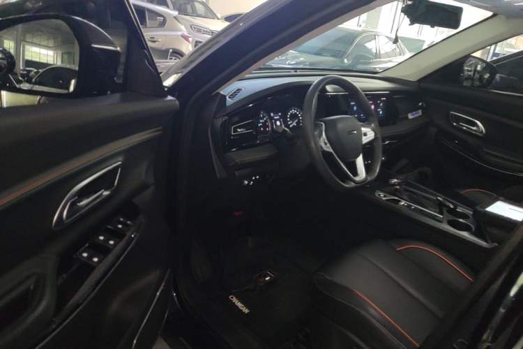 Used CHANGAN OSHAN X7 PLUS 2022 1.5T Blue Whale Edition Automatic Luxury Trim Driver Seat