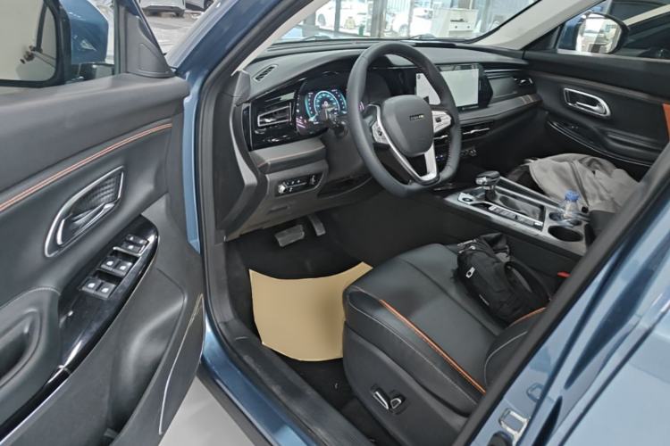 Used CHANGAN OSHAN X7 PLUS 2022 1.5T Blue Whale Edition Automatic Prestige Version Driver Seat